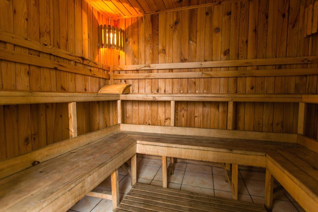 Hostel Horia Plopeni Εξωτερικό φωτογραφία