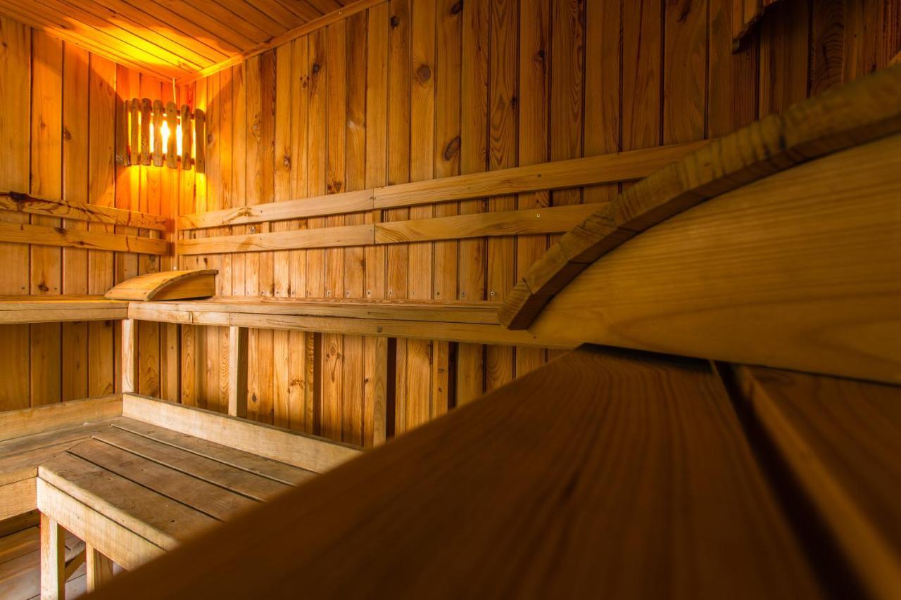 Hostel Horia Plopeni Εξωτερικό φωτογραφία