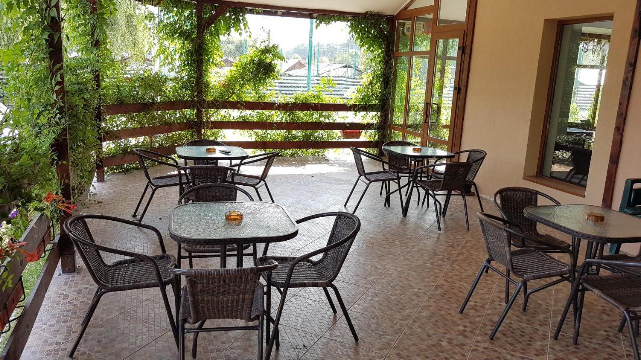 Hostel Horia Plopeni Εξωτερικό φωτογραφία